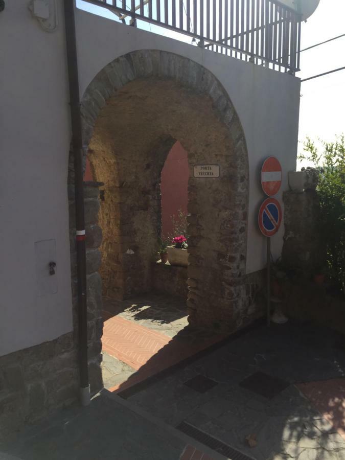 Red House Villa Tivegna Exterior photo
